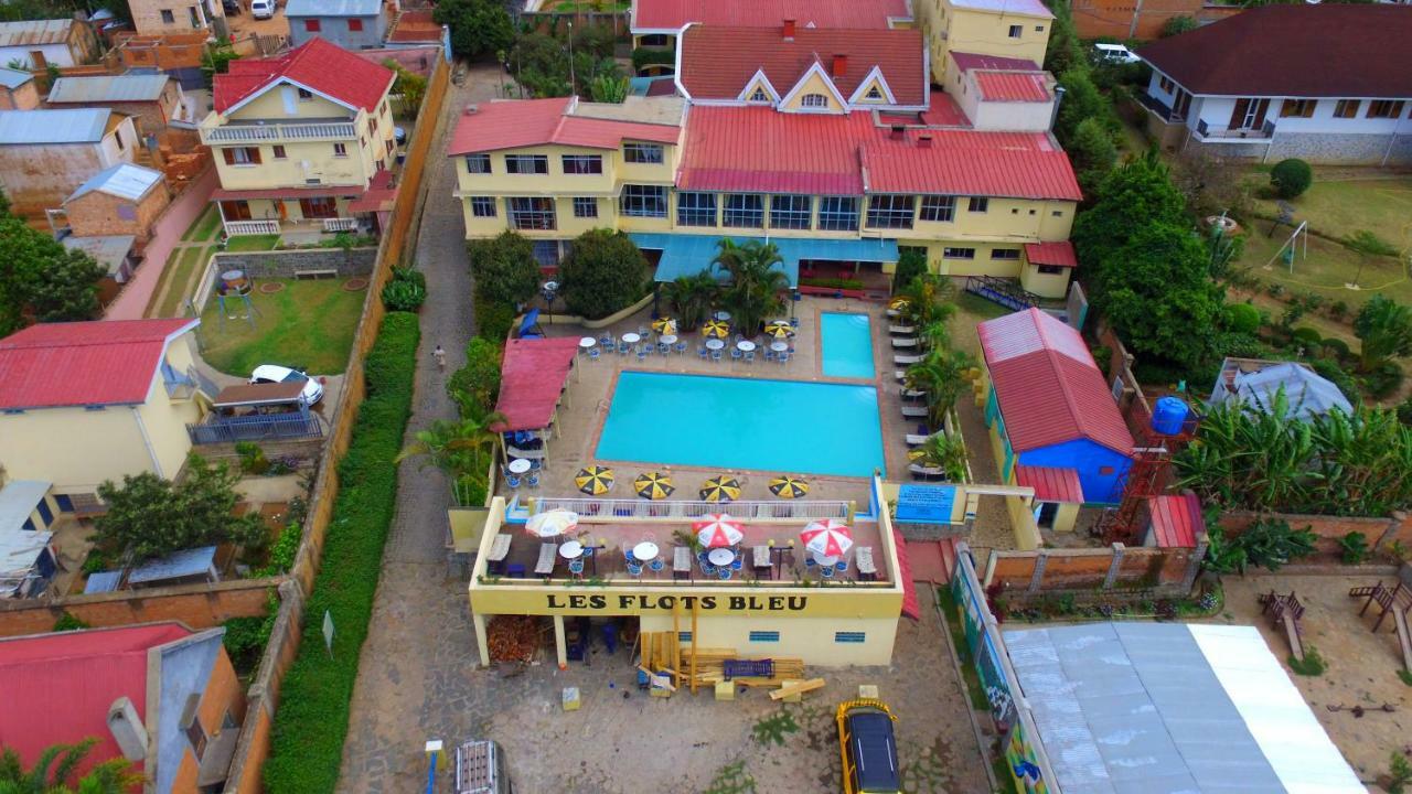 Hotel - Appartement Meuble " Les Flots Bleu " Antananarivo Exterior photo